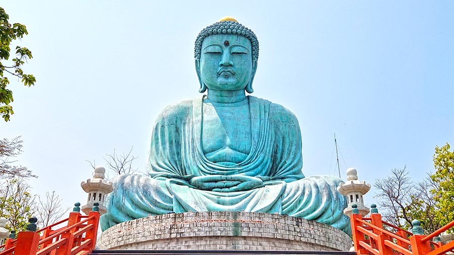 Buda gigante en Wat Phra that Doi Phra, Lampang